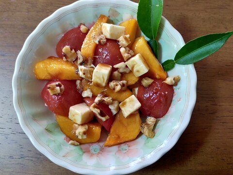 柿とチーズプチトマトのバルサミコ酢ドレッシング